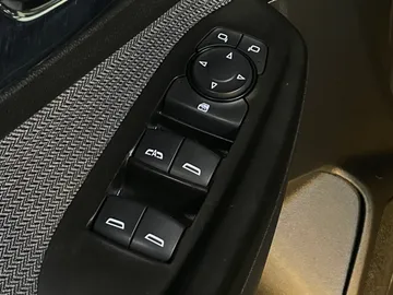 2023 Chevrolet Trailblazer - image 25