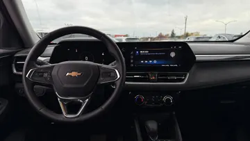 2026 Chevrolet Trailblazer - image 9