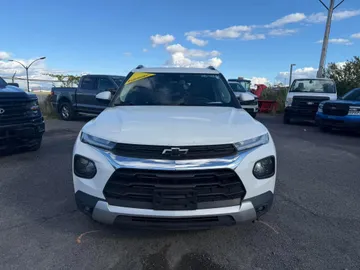 2021 Chevrolet Trailblazer - image 2