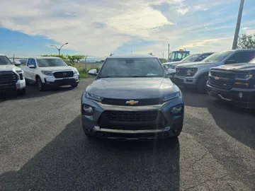 2021 Chevrolet Trailblazer - image 2