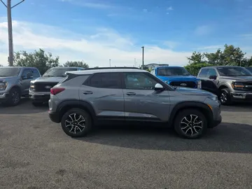 2021 Chevrolet Trailblazer - image 4