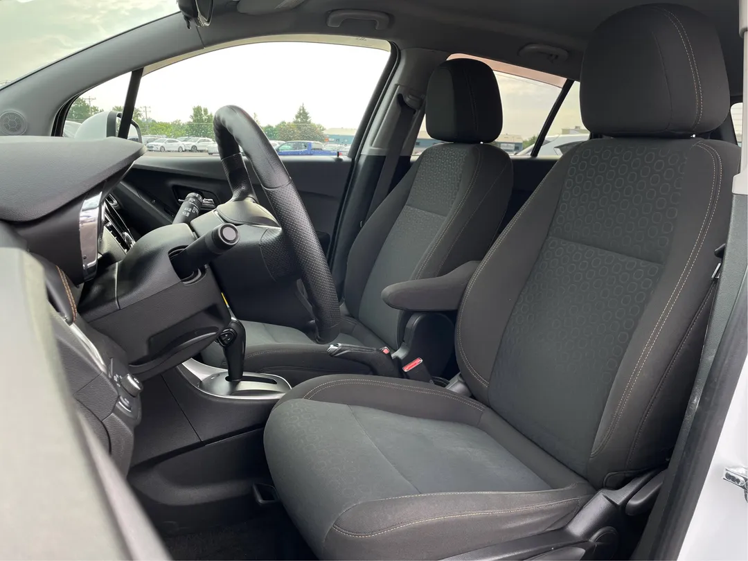 2021 Chevrolet Trax — photo 3