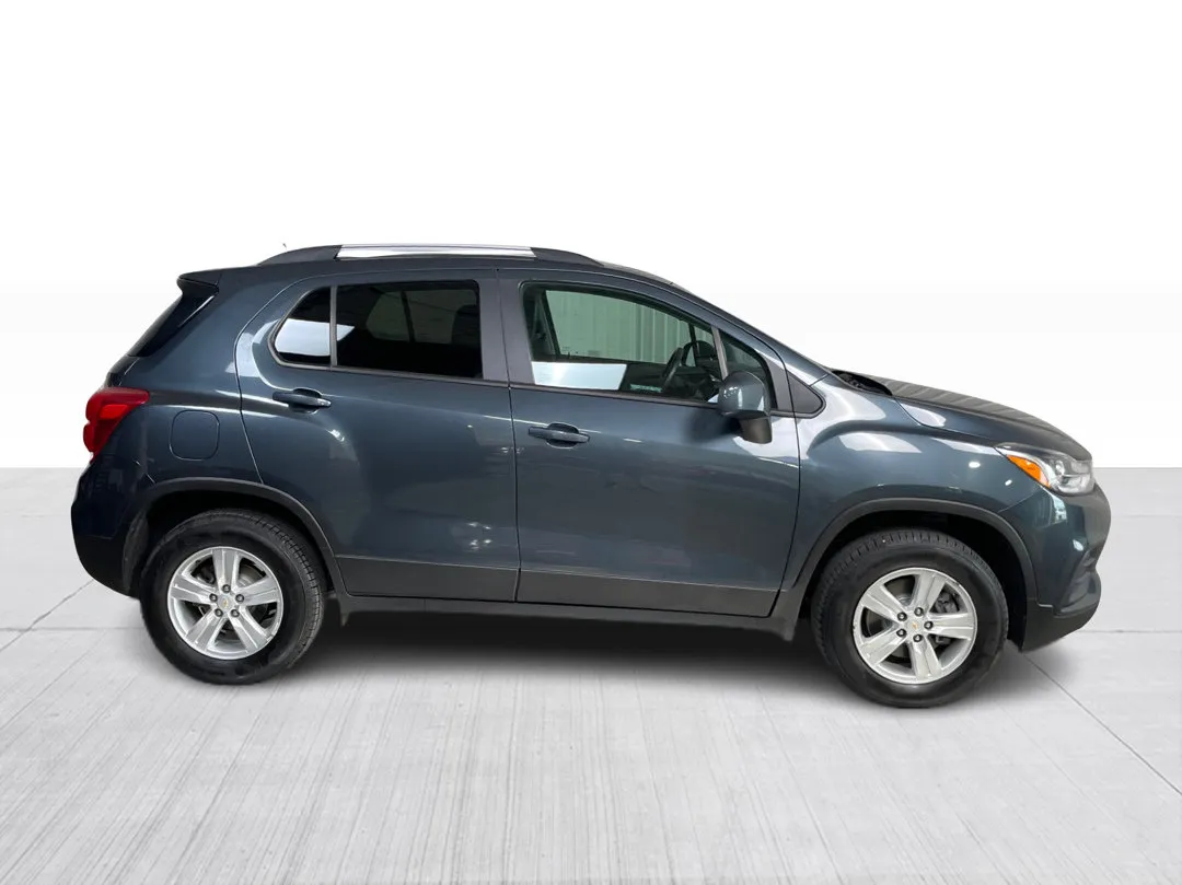 2021 Chevrolet Trax — photo 2