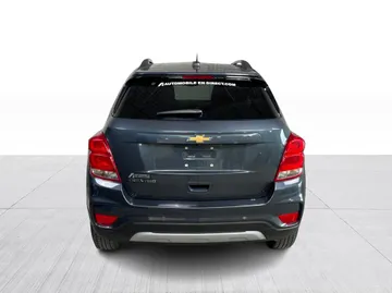 2021 Chevrolet Trax - image 12