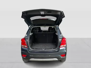 2021 Chevrolet Trax - image 13