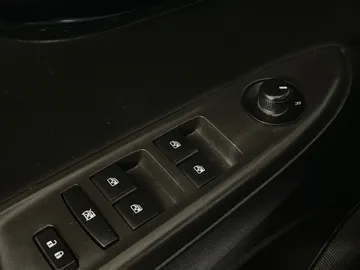 2021 Chevrolet Spark - image 21