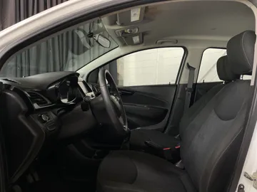 2021 Chevrolet Spark - image 3