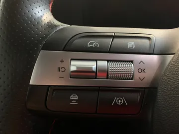 2024 Hyundai Kona - image 29