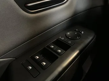 2024 Hyundai Kona - image 27