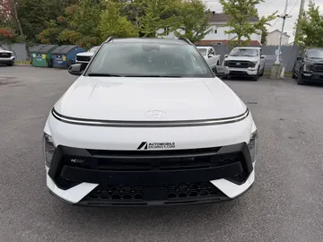 2024 Hyundai Kona - image 2
