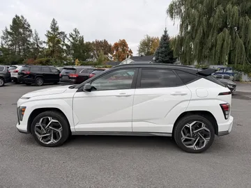 2024 Hyundai Kona - image 3