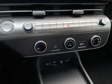 2024 Hyundai Kona - image 20