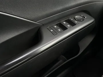 2024 Hyundai Kona - image 22