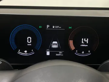 2024 Hyundai Kona - image 17