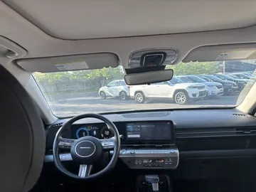 2025 Hyundai Kona - image 4