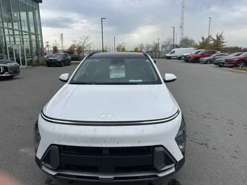 2024 Hyundai Kona - image 2