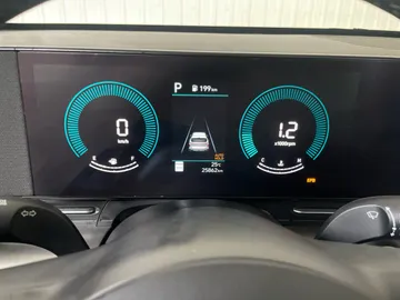 2025 Hyundai Kona - image 18