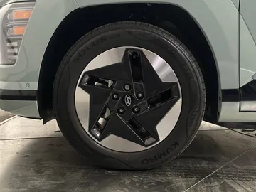 2025 Hyundai Kona Electric - image 7