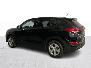 2016 Hyundai Tucson - image 7