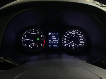 2016 Hyundai Tucson - image 14