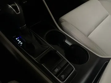 2016 Hyundai Tucson - image 21