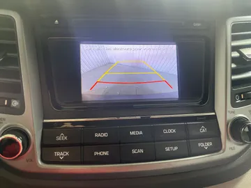 2017 Hyundai Tucson - image 18