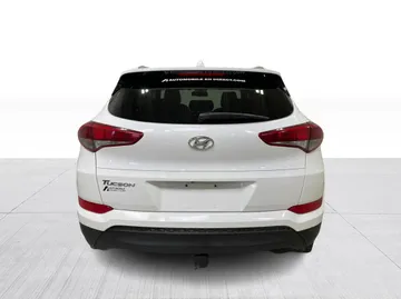 2016 Hyundai Tucson - image 11