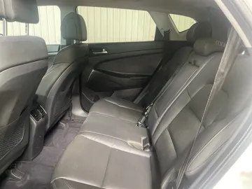 2018 Hyundai Tucson - image 16