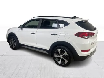 2018 Hyundai Tucson - image 12