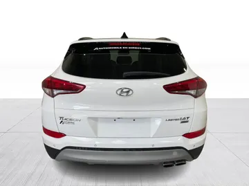 2017 Hyundai Tucson - image 13