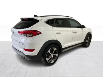 2017 Hyundai Tucson - image 15