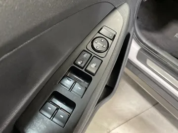 2017 Hyundai Tucson - image 24