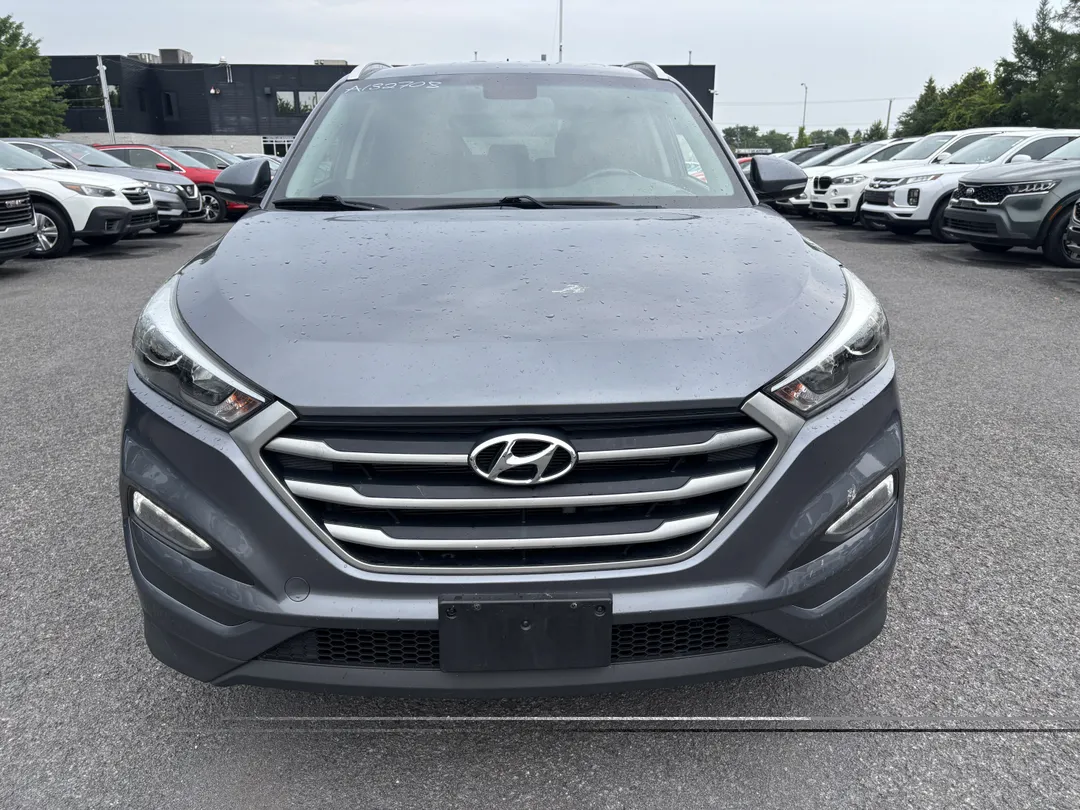 2017 Hyundai Tucson — photo 2