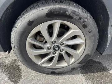 2018 Hyundai Tucson - image 7