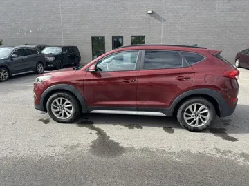 2018 Hyundai Tucson - image 4