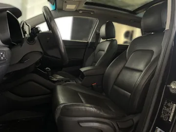 2021 Hyundai Tucson - image 10