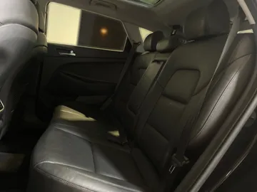 2021 Hyundai Tucson - image 11