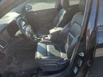 2021 Hyundai Tucson - image 6