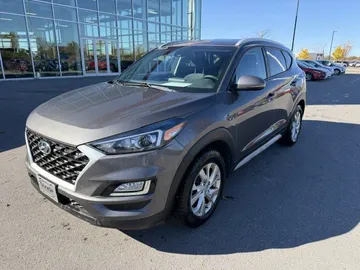 2020 Hyundai Tucson - image 3