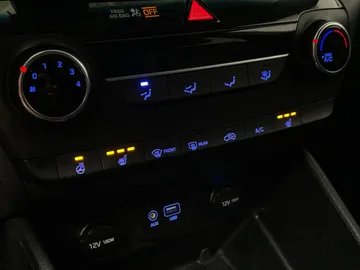 2021 Hyundai Tucson - image 25