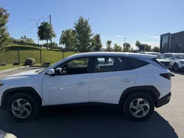 2023 Hyundai Tucson - image 4