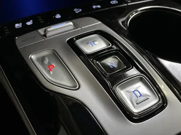 2022 Hyundai Tucson Hybrid - image 32