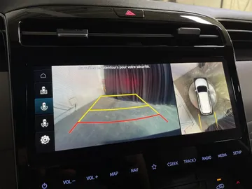 2022 Hyundai Tucson Hybrid - image 24
