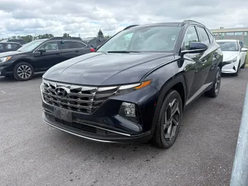 2022 Hyundai Tucson Hybrid - image 3