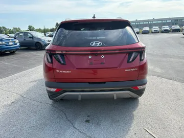 2022 Hyundai Tucson Hybrid - image 6