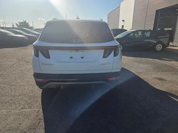 2023 Hyundai Tucson Hybrid - image 6