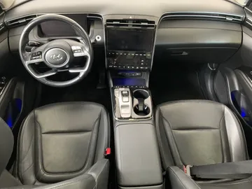 2022 Hyundai Tucson Hybrid - image 22