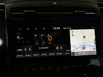 2022 Hyundai Tucson Hybrid - image 38