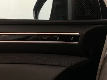 2022 Hyundai Tucson Hybrid - image 30