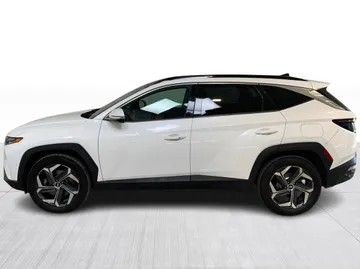 2022 Hyundai Tucson Hybrid - image 4